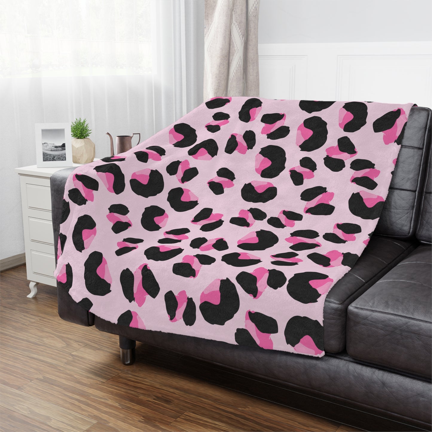 Pink Leopard Minky Blanket - Cozy Throw Blanket for Home Decor, Soft Fleece Bedding, Animal Print Nursery Decor, Gift for Her, Luxury Sofa