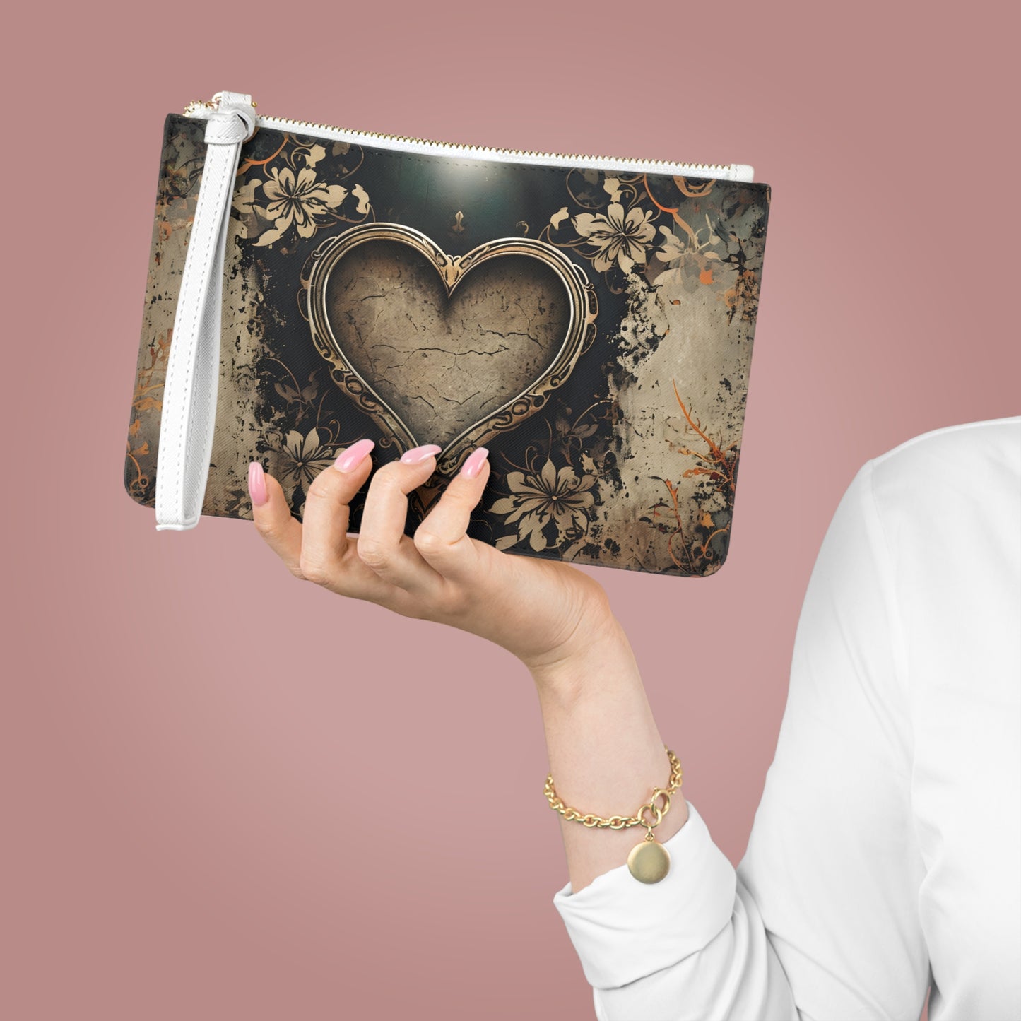 Vintage Heart Clutch Bag