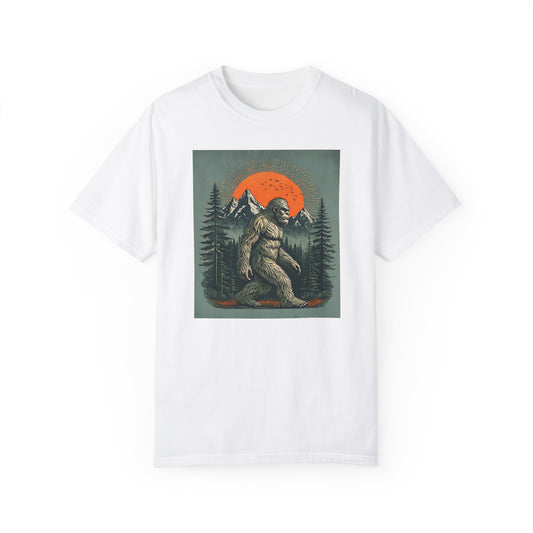 Yeti in the Woods-T-shirt