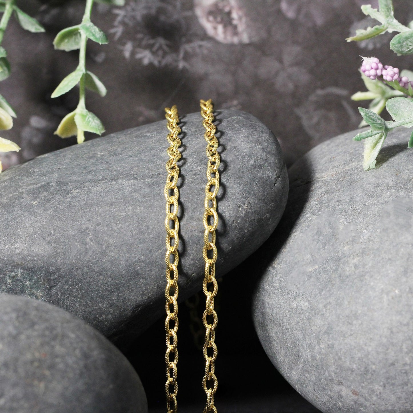 14k Yellow Gold Pendant Chain with Textured Links (3.3 mm)