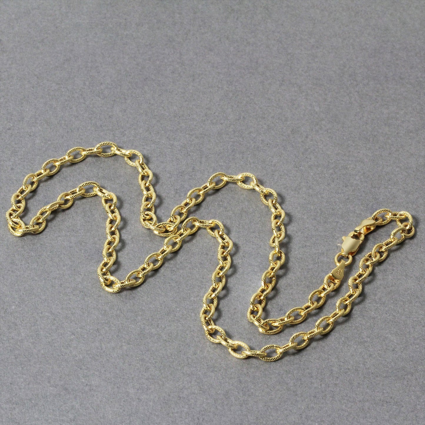 14k Yellow Gold Pendant Chain with Textured Links (3.3 mm)