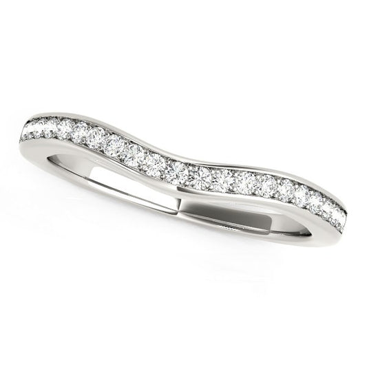 14k White Gold Curved Diamond Wedding Band (1/6 cttw)